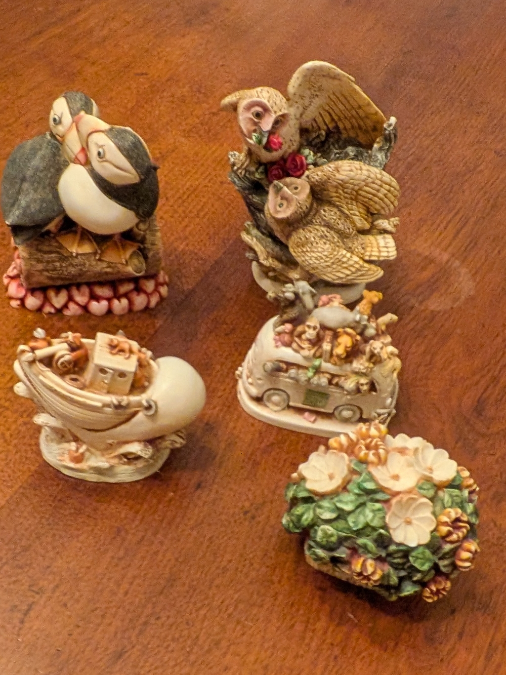 Harmony Kingdom Collectable Decorative Small Pet Figurins